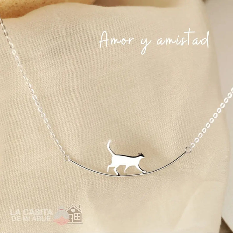 COLLAR PLATEADO - GATO DE PROMESA DE LAS 7 VIDAS